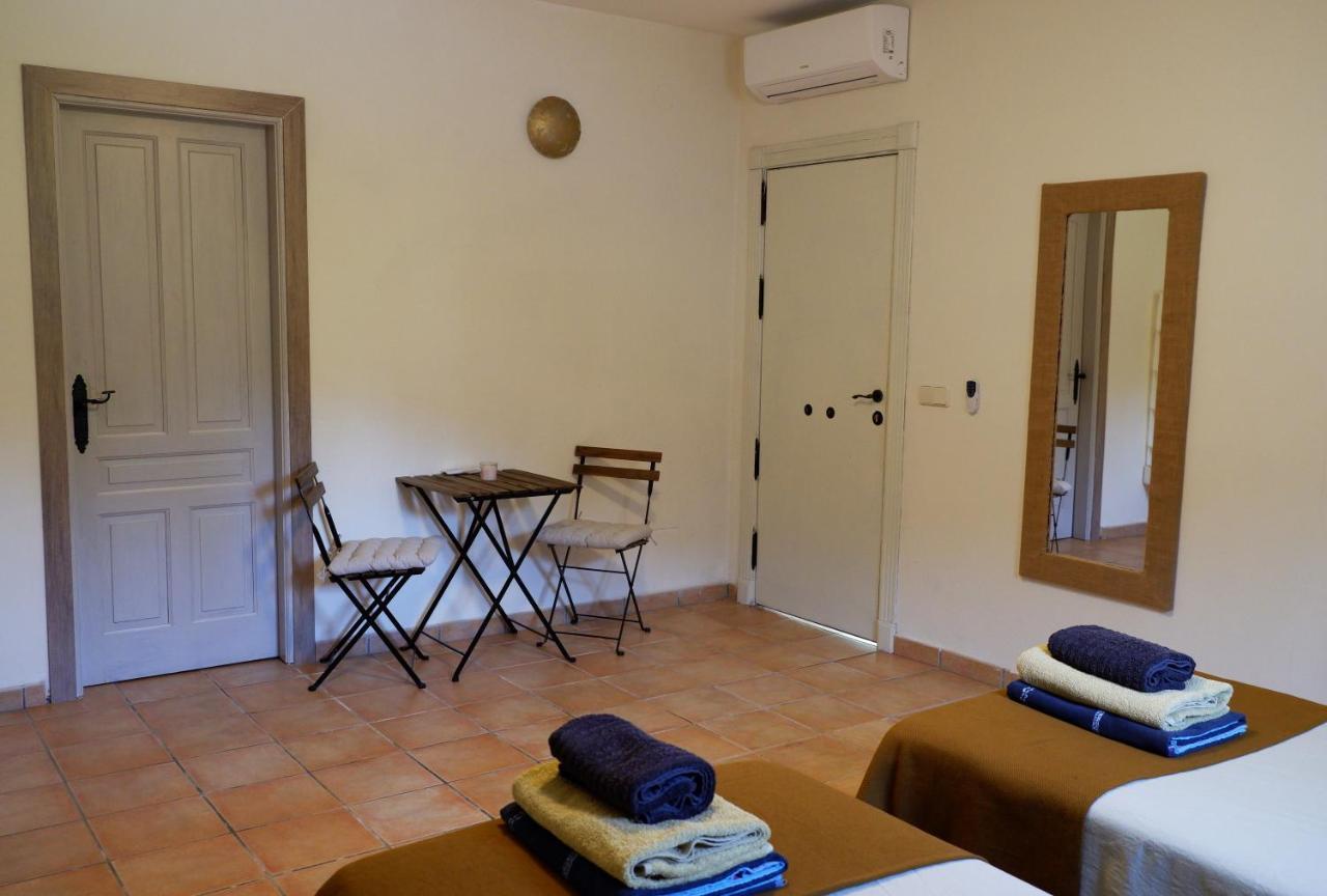 Vegan Guesthouse Finca Pereila Coín Eksteriør bilde